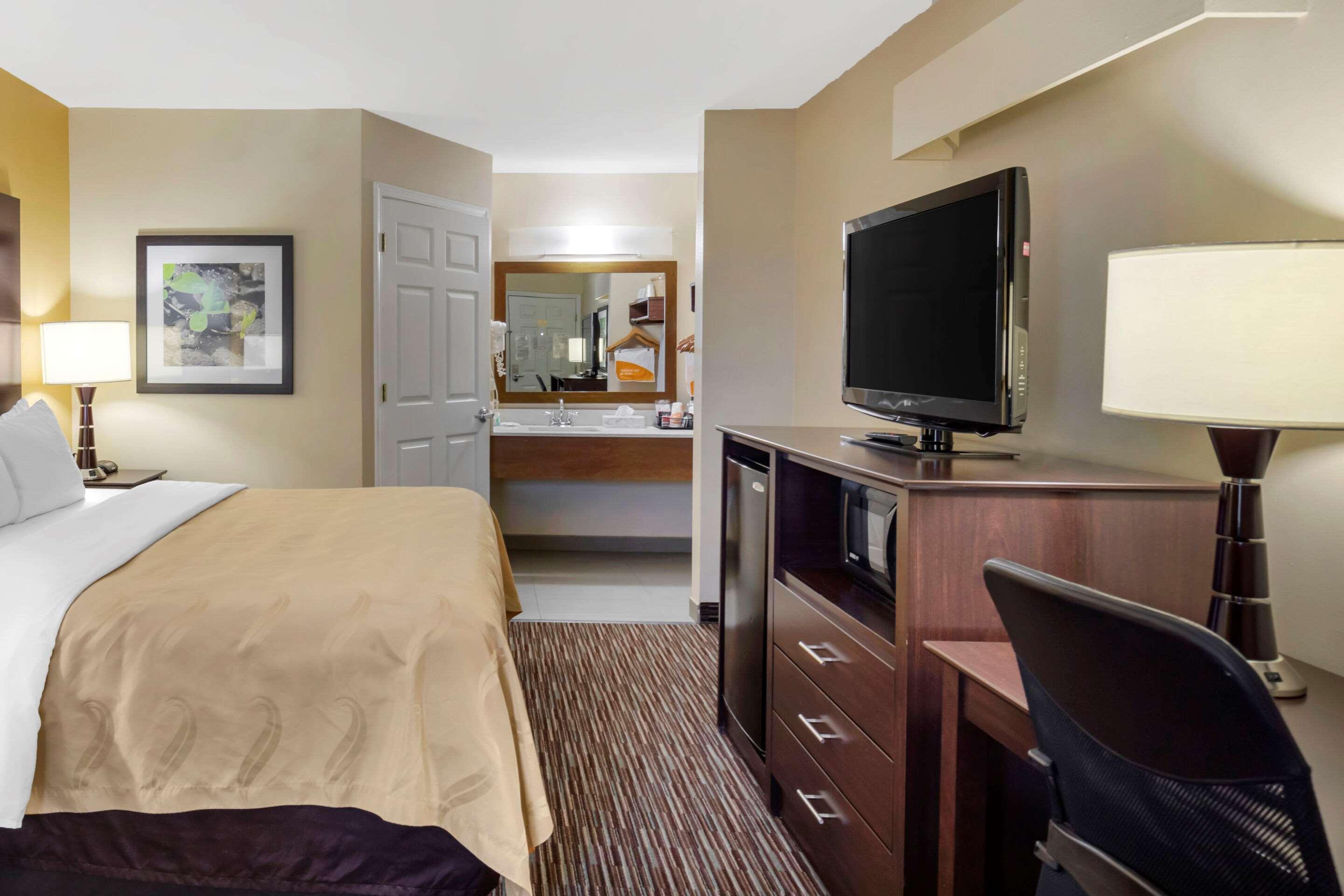 Quality Inn Seneca Us-123 Экстерьер фото